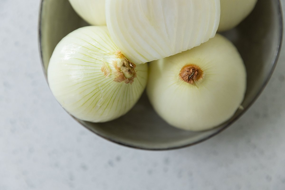 Pealed onions