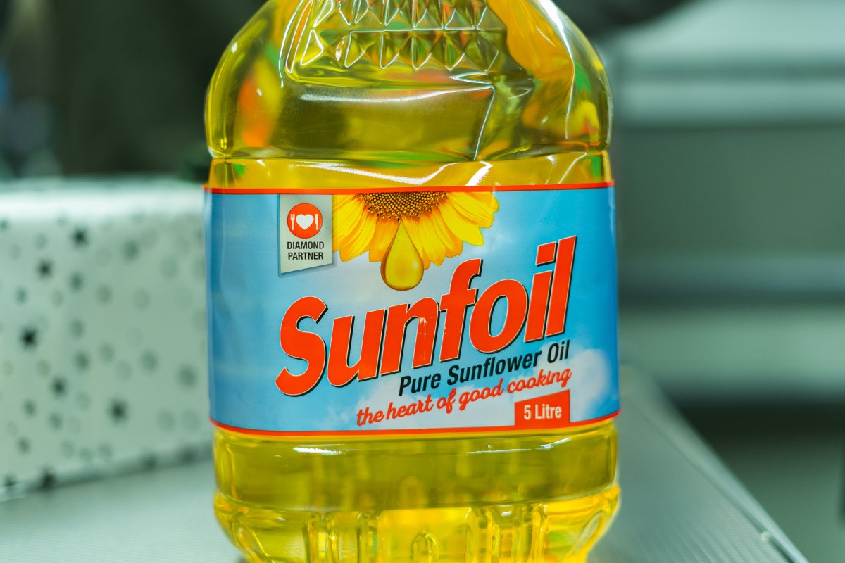5L sun foil pure sunflower oil.