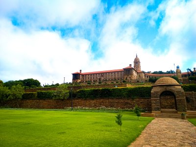 THE UNION BUILDINGS