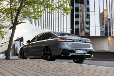 A very presidential BMW i740i parked on the side of the road