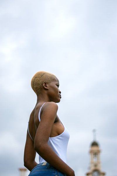 Looking into the Horizon