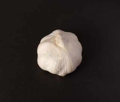 Whole garlic