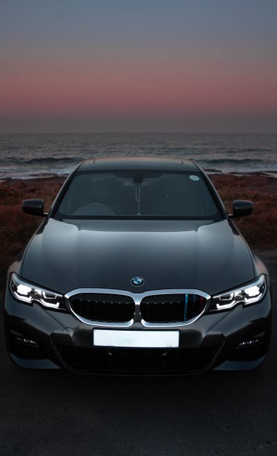 BMW G20 320D beach